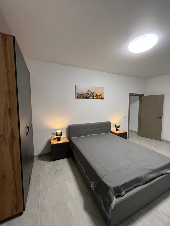 Дом с бассейном и с видом на море и горы