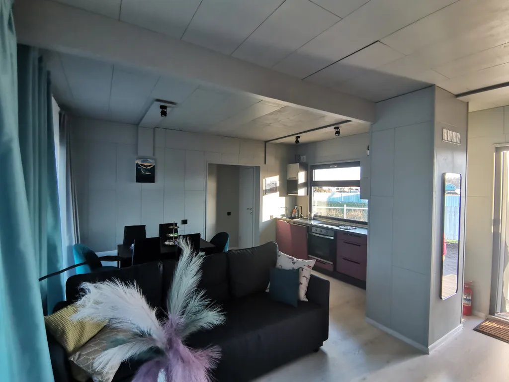 Новый современный стильный дом у озера Суходолье