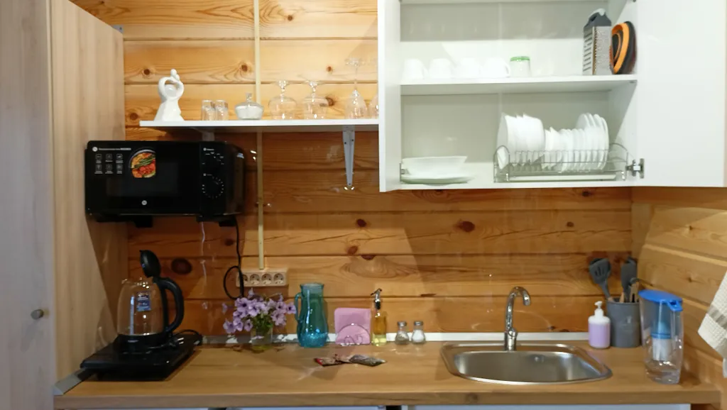 Дачка на поляне