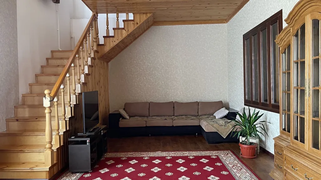 Дом в Гунибе с видом на горы