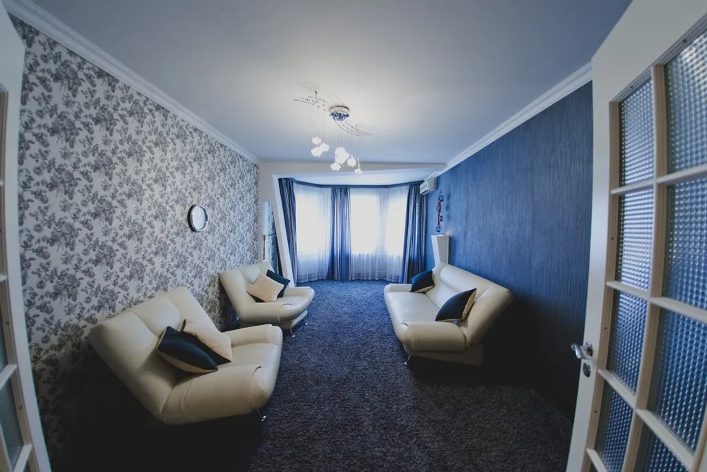 3-комнатная квартира в центре (рядом с ОГУ)