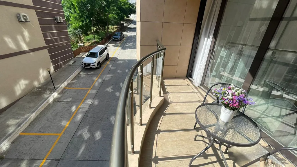 Квартира у пляжа "Изумрудный"