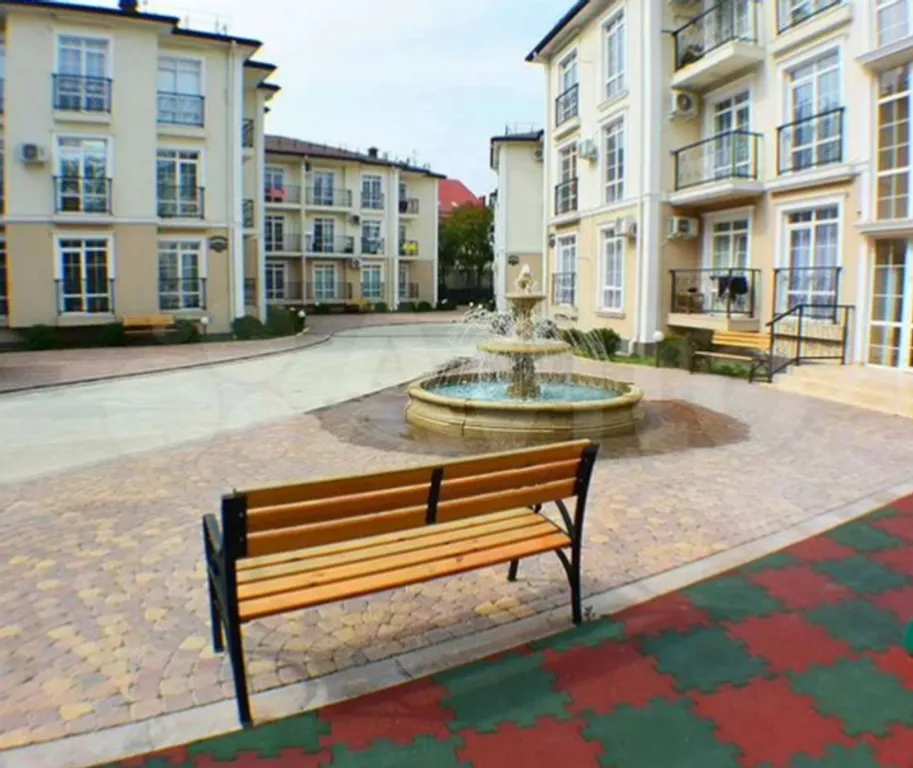 Квартира с видом и балконом