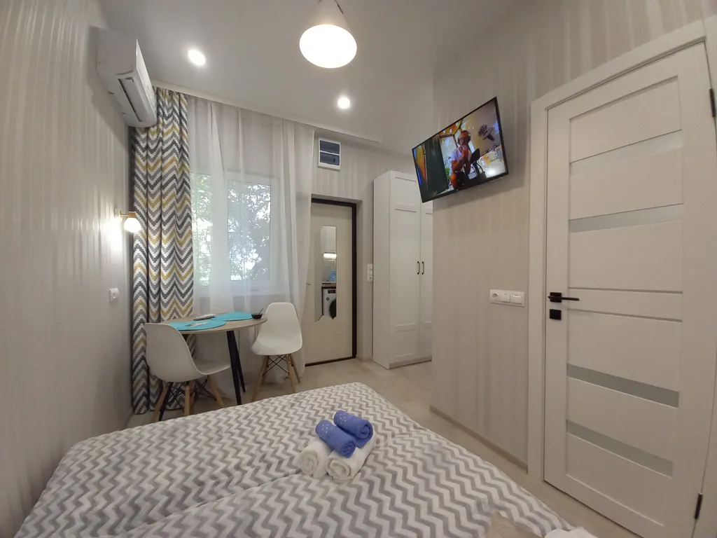 Квартира Апартаменты Terrazza рядом с вокзалом с террасой и свежим ремонтом — Сочи