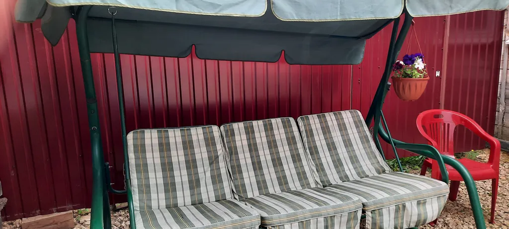 Уютный домик рядом с монастырем в самом центре