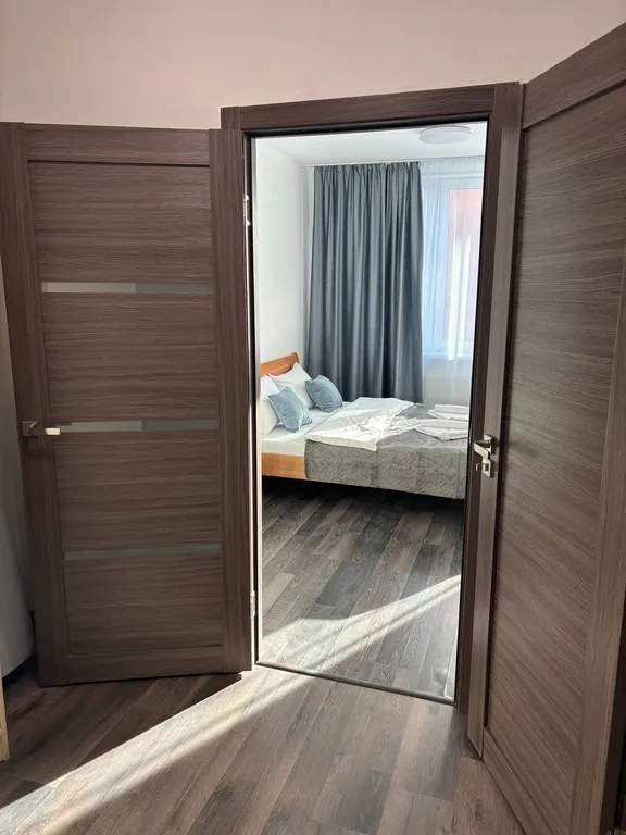 Уютная студия на набережной в центре Академического района.