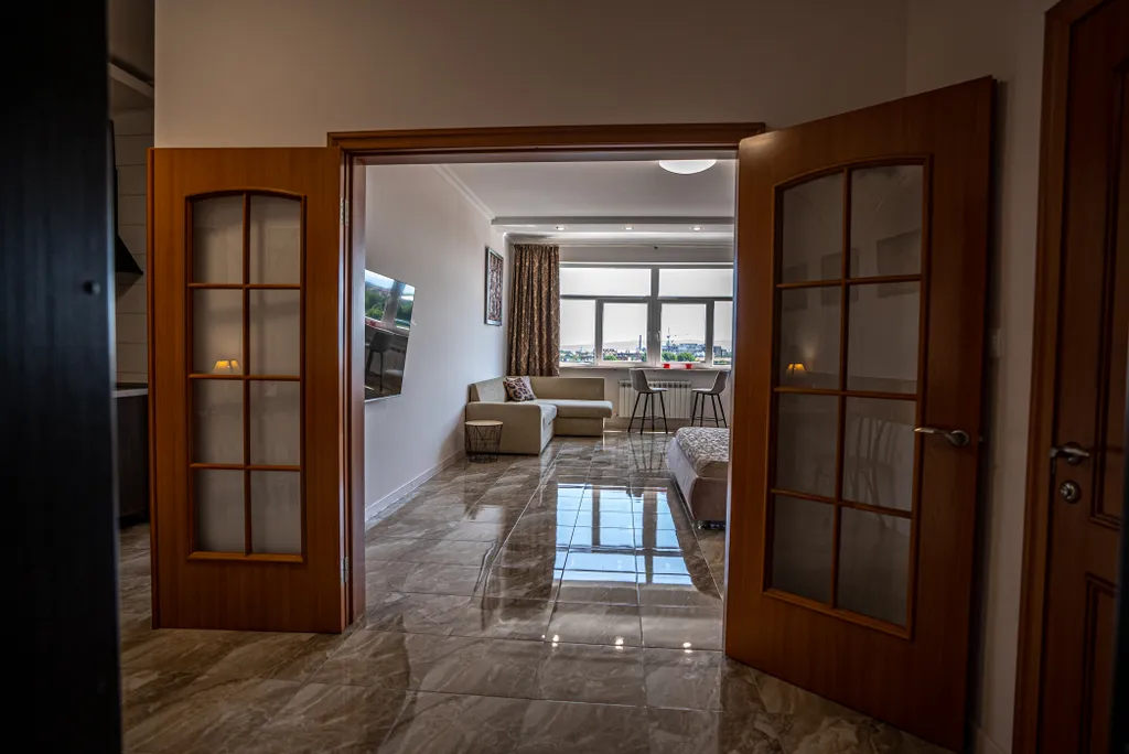 Две спальни, два санузла, центр, красивый вид на реку