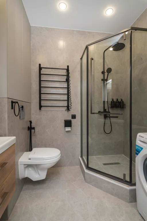 Современная квартира в новом доме, центр города