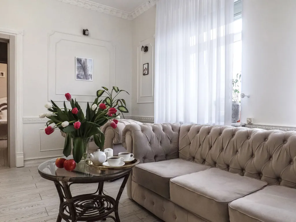 Дом с бассейнами и банкетным залом на Дмитровском шоссе