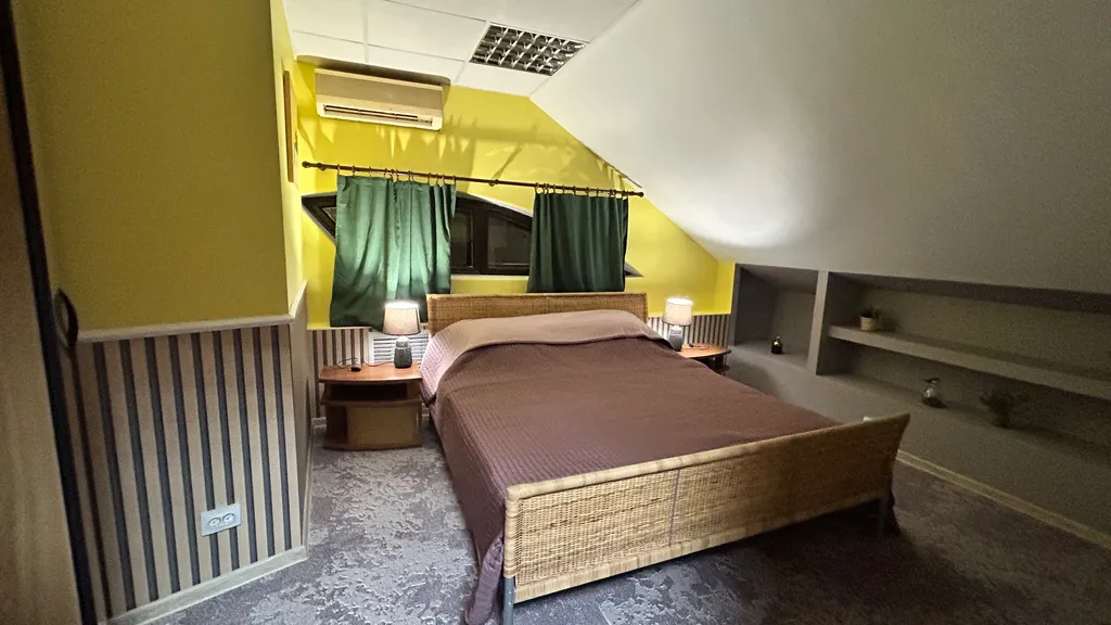 Двухкомнатная мансарда в центре Нижнего