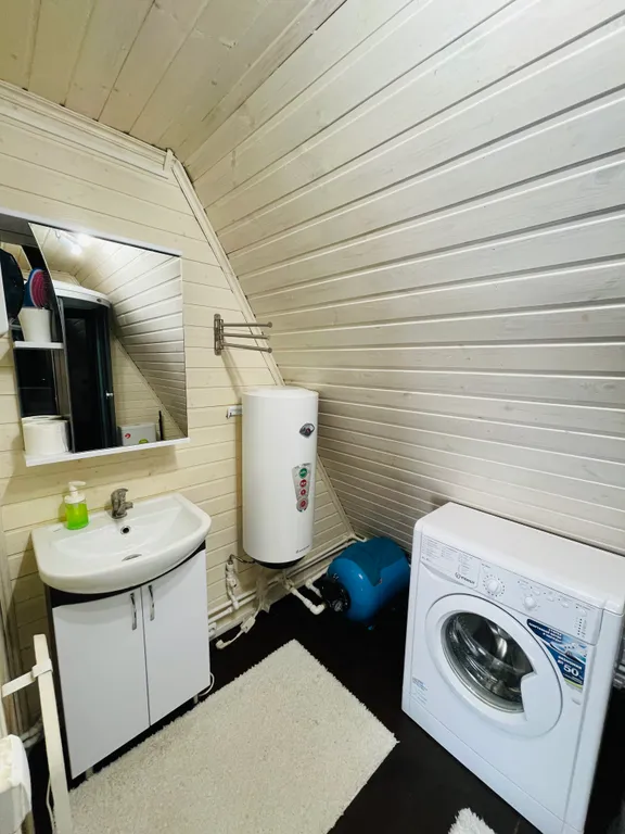 Коттедж Уютный дом в 15 минутах от центра Казани  на берегу залива Волги — Казань