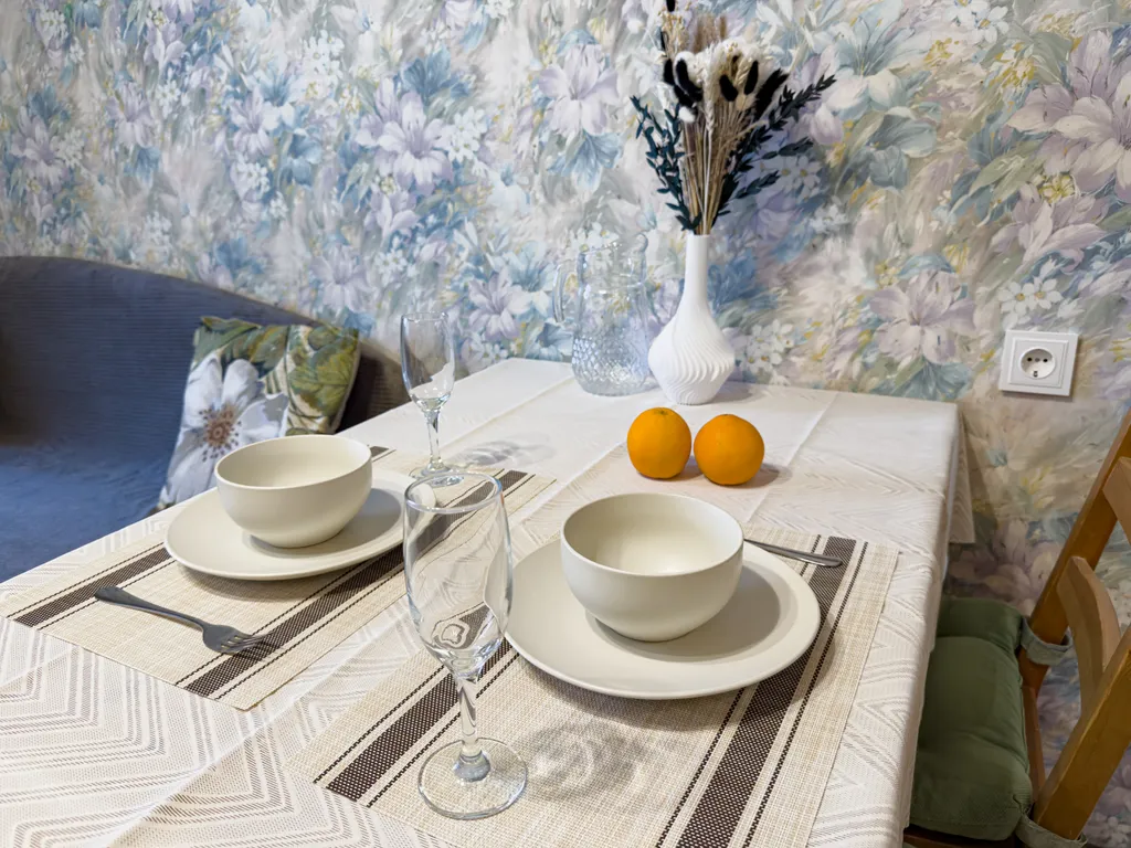 Евротрешка с подземной парковкой близко к центру