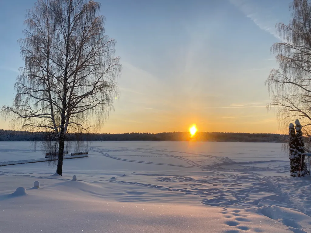 Большой уютный дом на озере