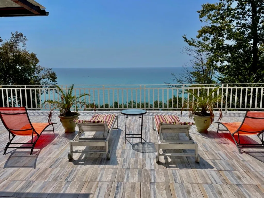 Коттедж Вилла с видом на море — аренда посуточно в Сочи