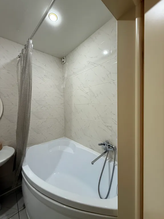 Уютная студия с дизайнерским ремонтом