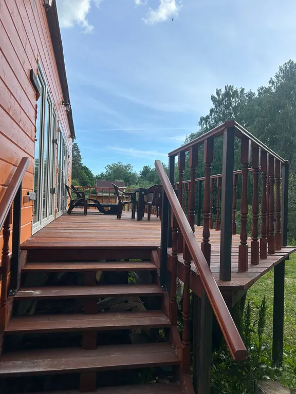 Коттедж Дом на берегу озера, на первой линии — Приморск