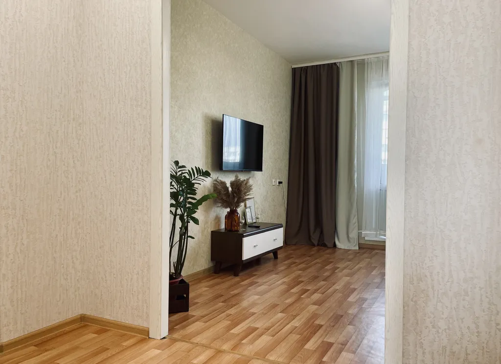 Квартира 2-комнатная квартира с удобным расположением рядом с центром — Красноярск