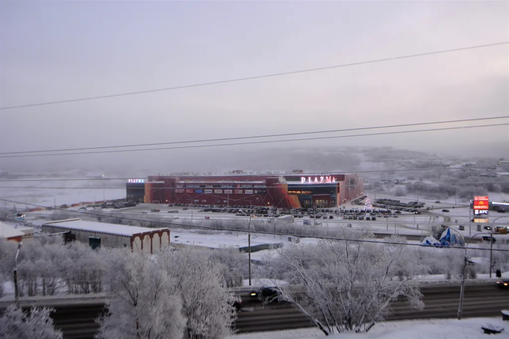 Однокомнатная квартира с балконом и лифтом у ТРЦ Плазма