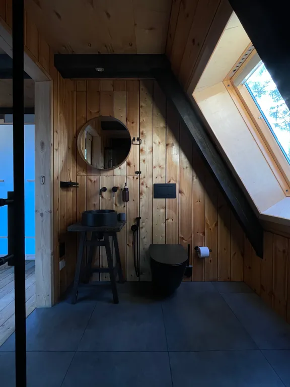 A-frame у Финского Залива посреди Корабельных сосен