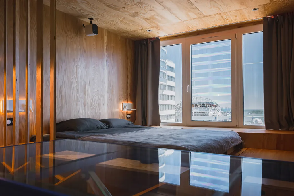 Уникальная студия с самым высоким подиумом