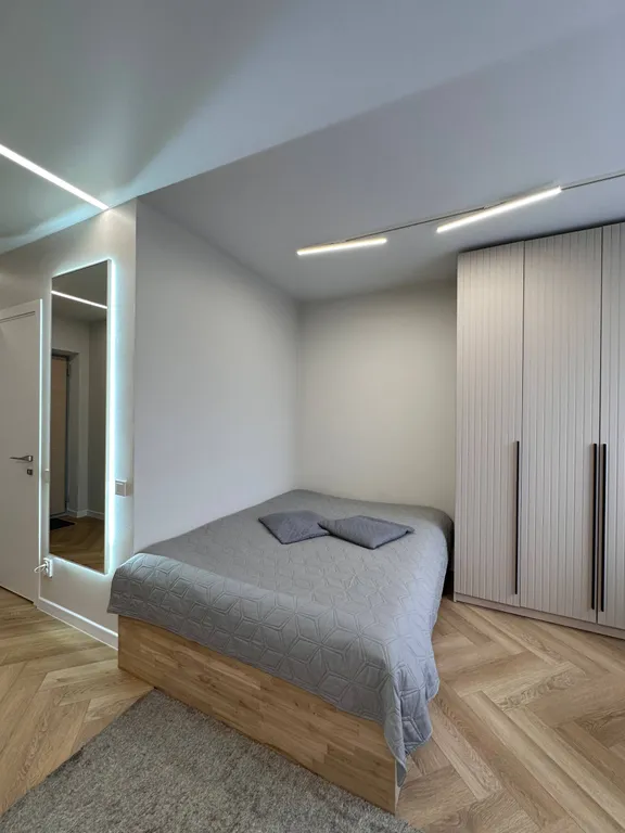 Уютная квартира студия с хорошим расположением недалеко от центра