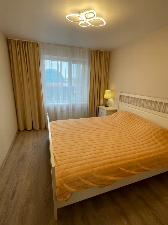 Уютная двухкомнатная квартира в центре города — аренда посуточно в Нягань