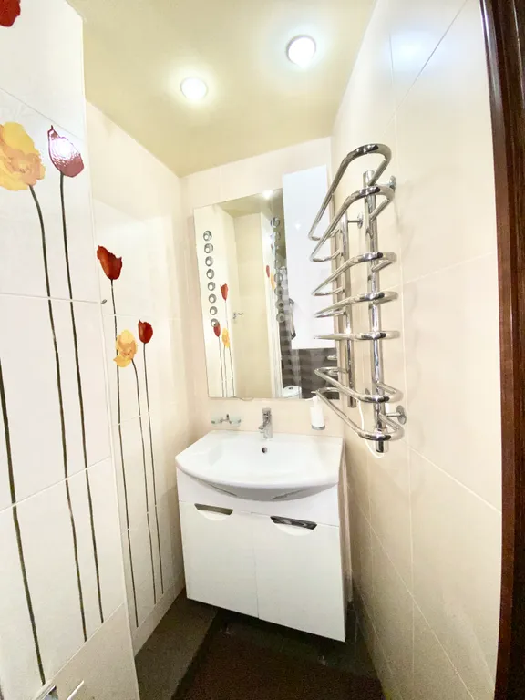 Комфортная 2-к квартира с камином на 50 лет ВЛКСМ