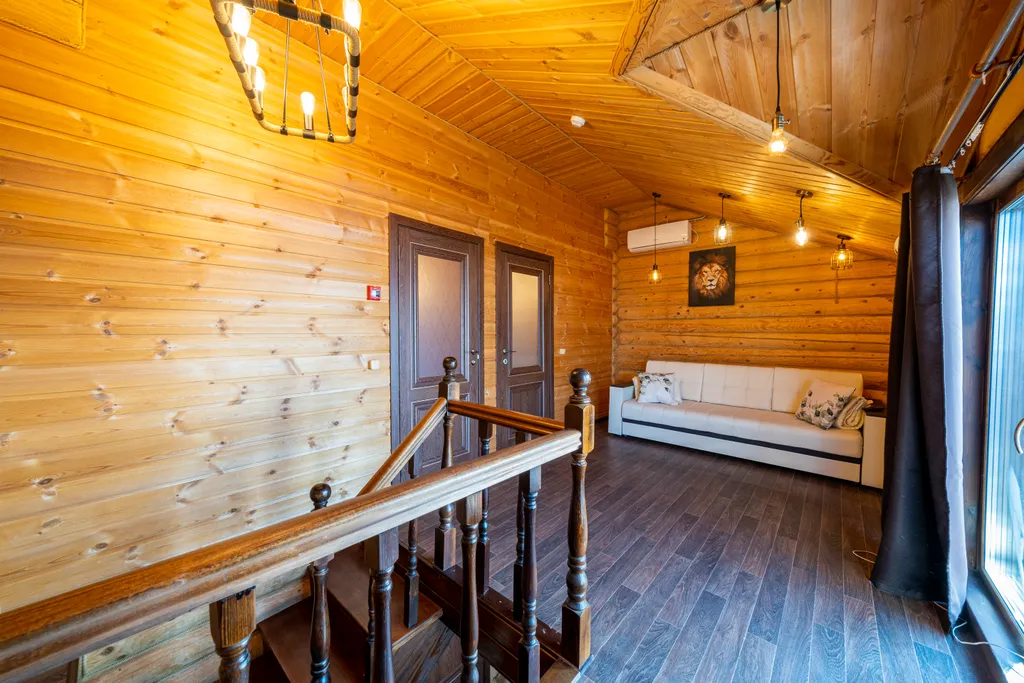 Дом с баней и бассейном на берегу Амура