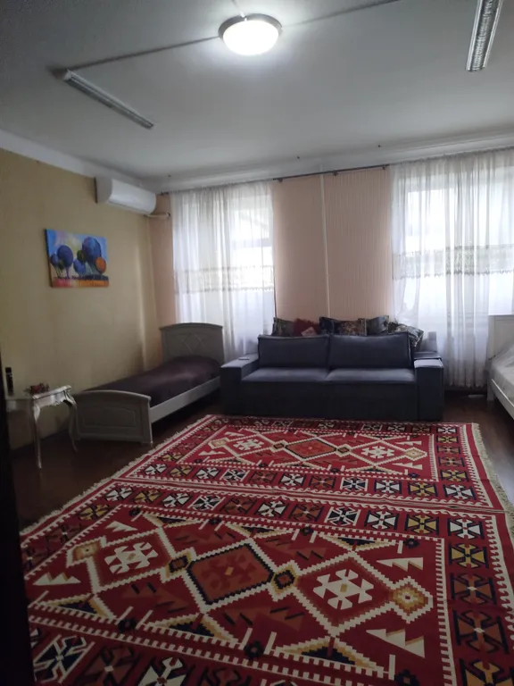 Уютный апартамент с отдельным входом  в центре города