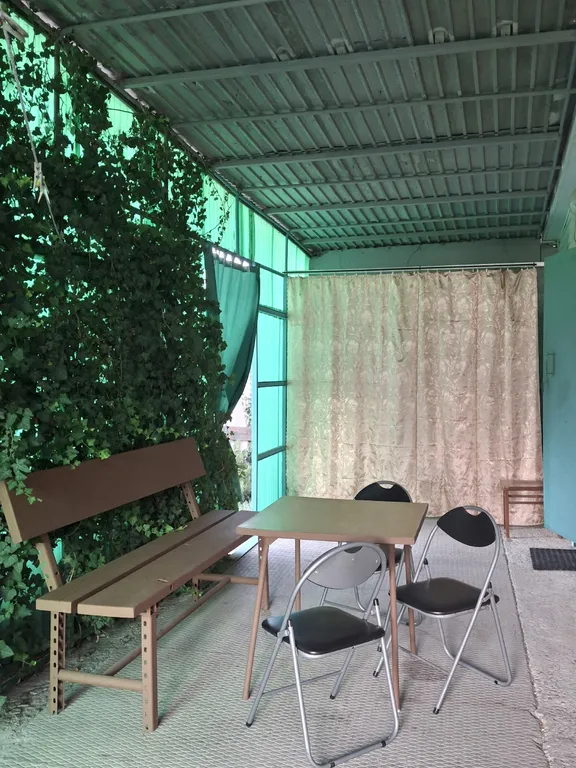 Домик с отдельным входом двумя комнатами кухней