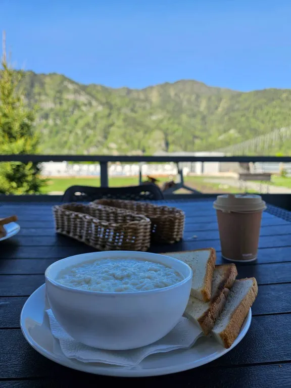 Домик с красивым видом