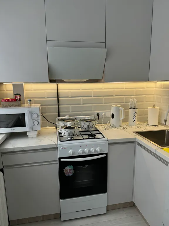 Самый центр!Площадь Победы!!!Васильки!!!