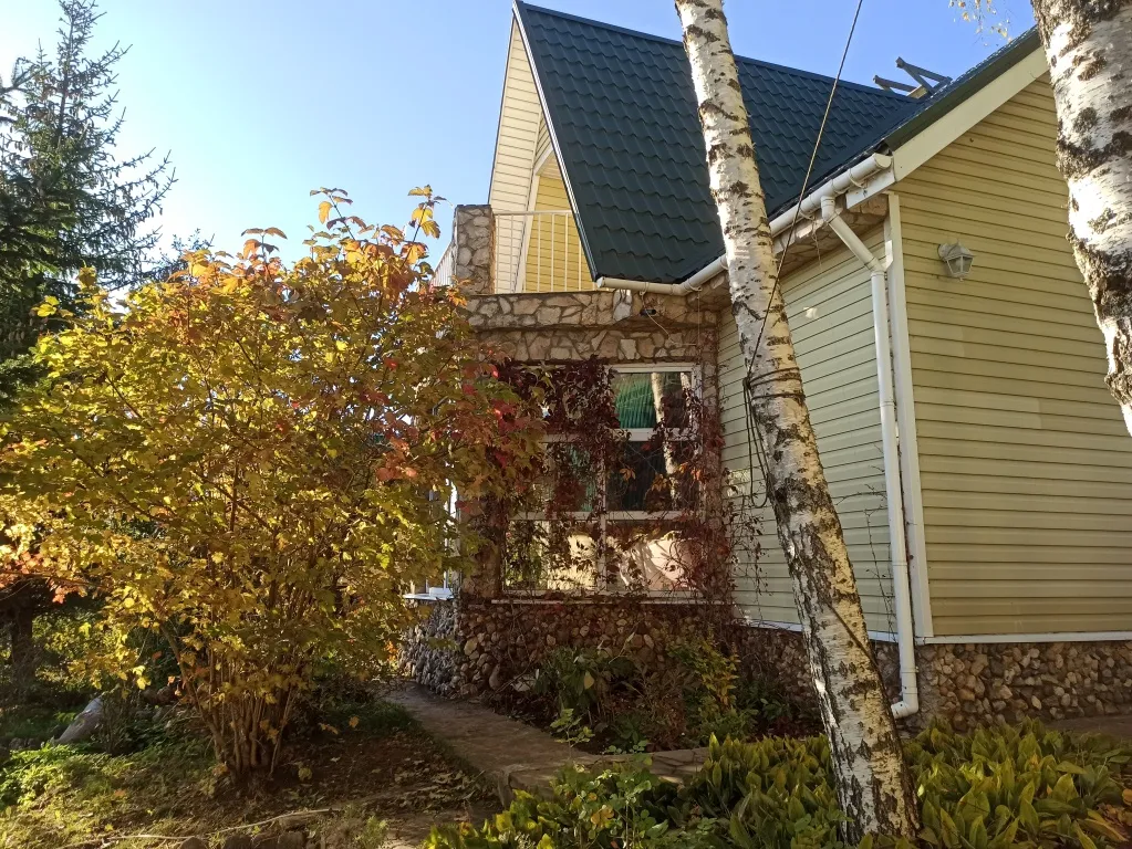 Коттедж Коттедж со своими водоемами и рыбалкой — Шаховская