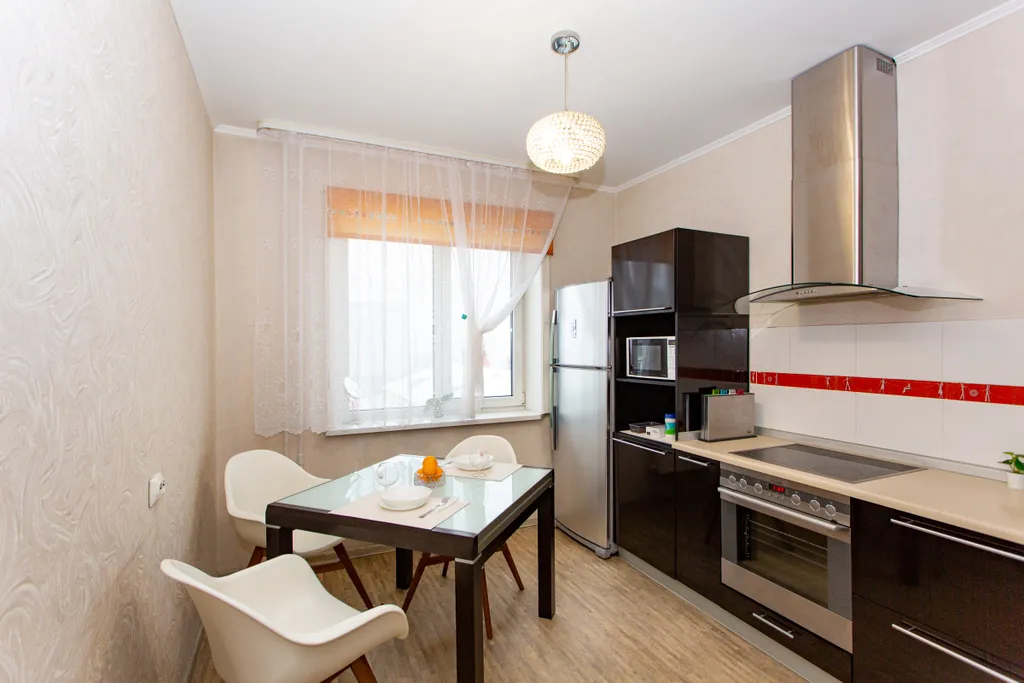 Большая трёхкомнатная квартира рядом с зоопарком