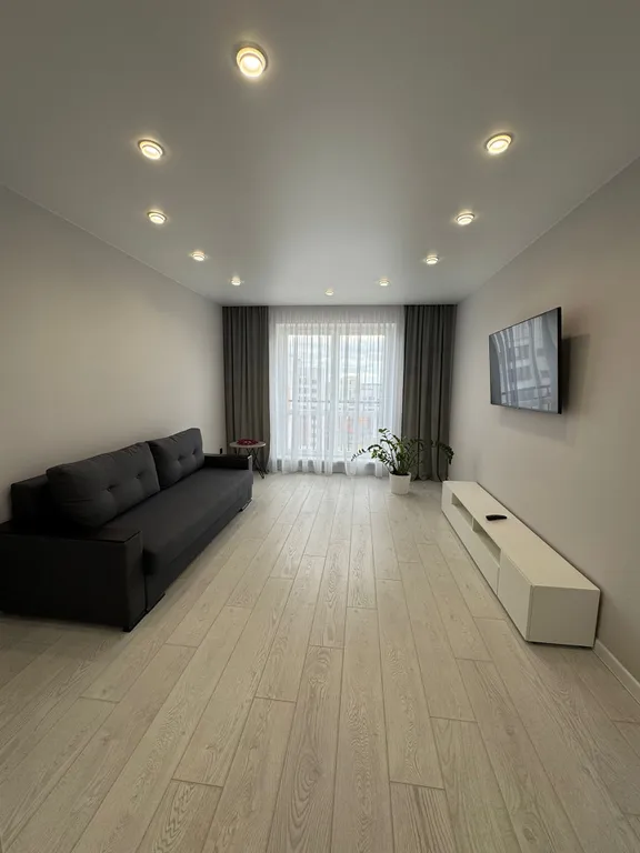 Уютная квартира с панорамными окнами