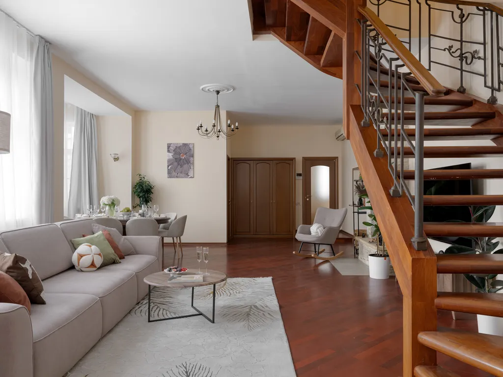 Квартира Шикарная двухуровневая квартира у Арбата — Москва