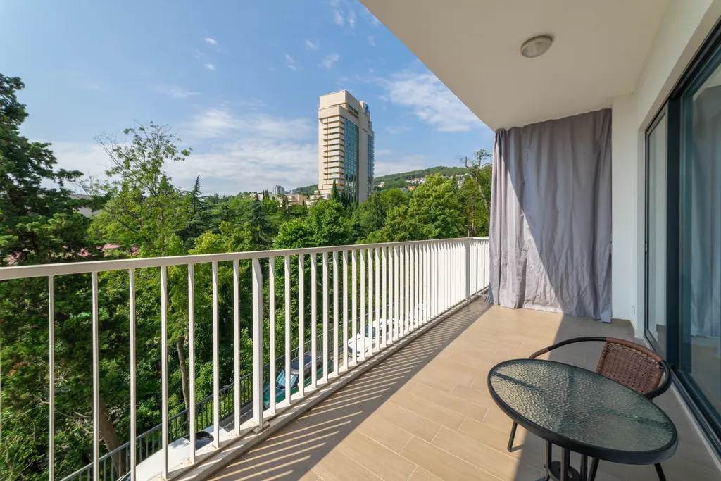 Актёр Гэлекси 2-комнатный апартамент