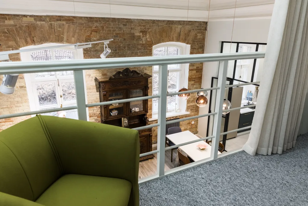 Трехуровневая квартира в историческом доме в центре города