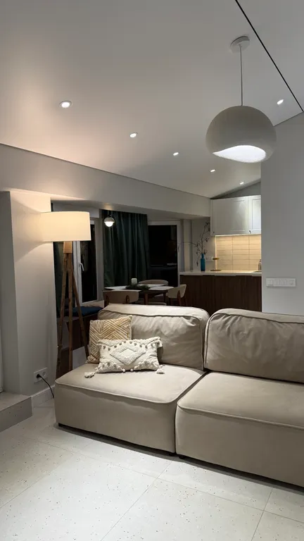 Двухуровневая квартира для семьи или компании с видом на горы