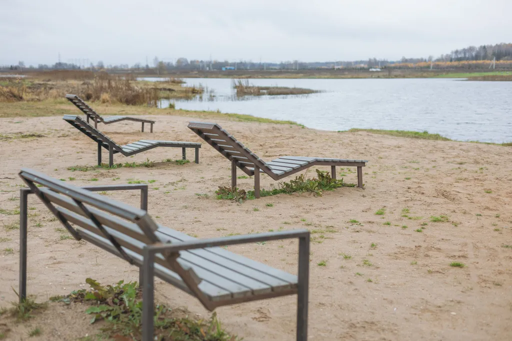 Дом с баней бочкой у воды и леса Green house