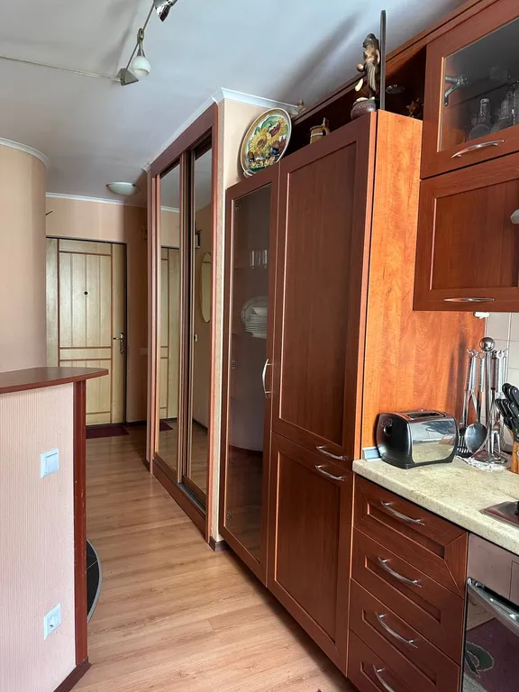 Двухкомнатная квартира с залом и видом на горы