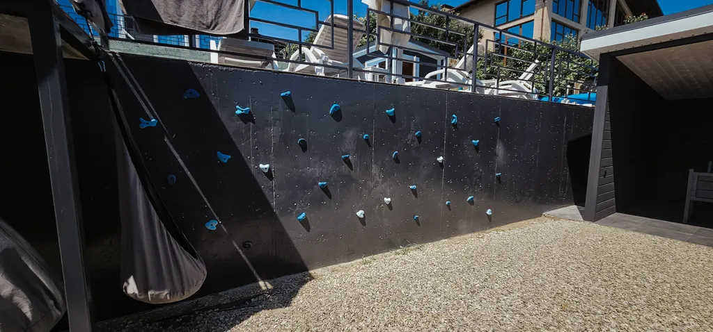 Большой уютный таунхаус с видом на море