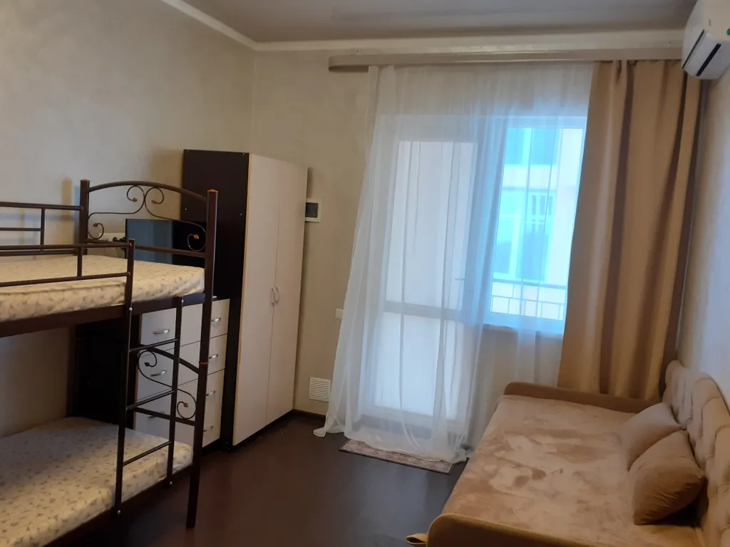 Уютные 4-х местные апартаменты с открытой террасой