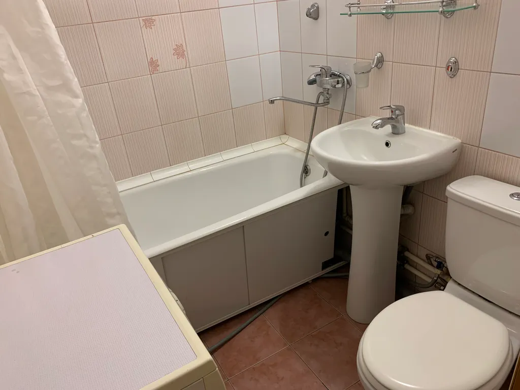 Квартира Светлая однокомнатная квартира для спокойного отдыха в центре — Красноярск