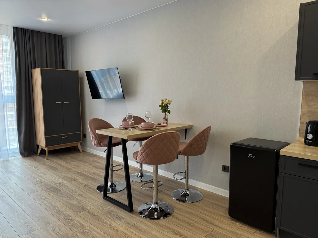 Пинк - просторная студия в ЖК Самолет