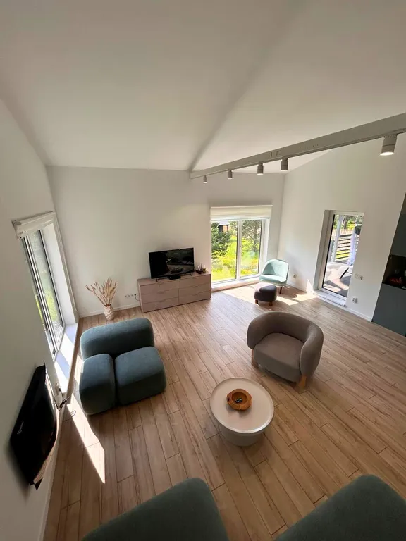 Современный и новый дом Колодищи