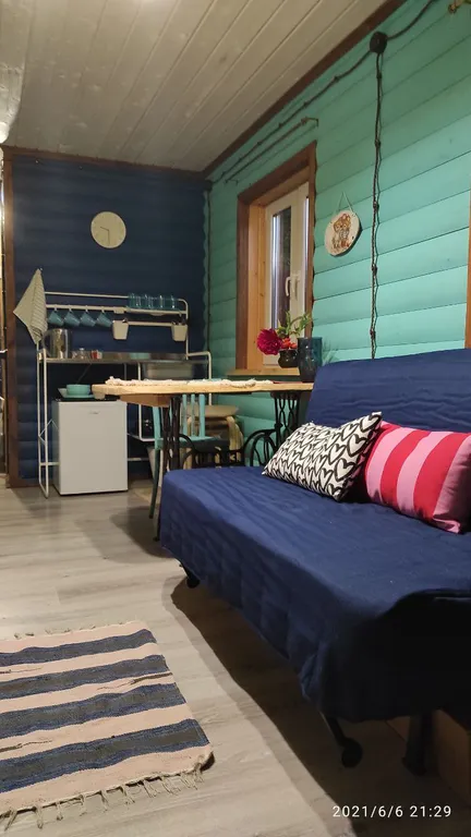 Дом рыбака с баней в самом живописном месте города, у реки и озера