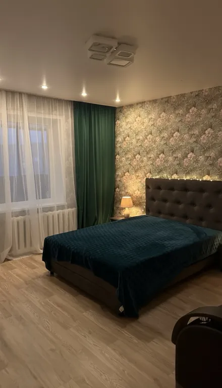 Уютная трёхкомнатная квартира — аренда посуточно в Курган