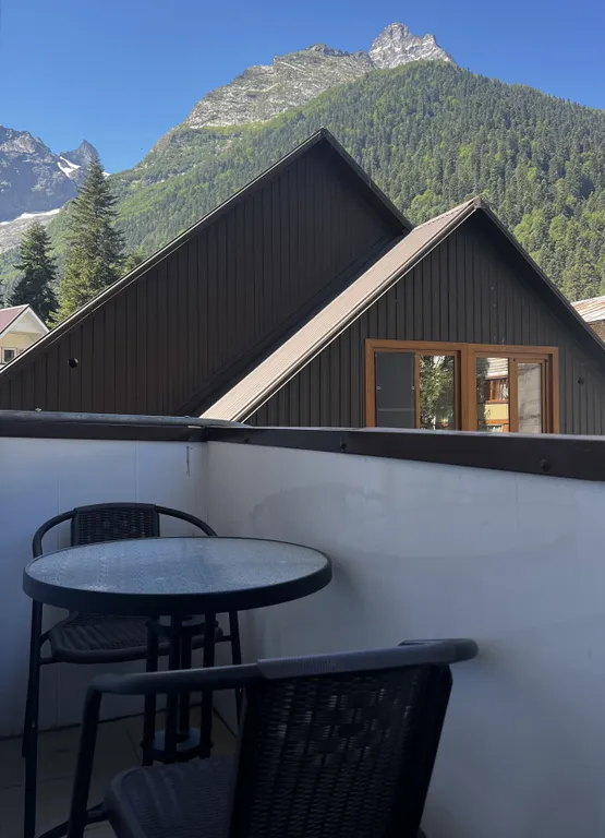 Уютная квартира с видом на горы