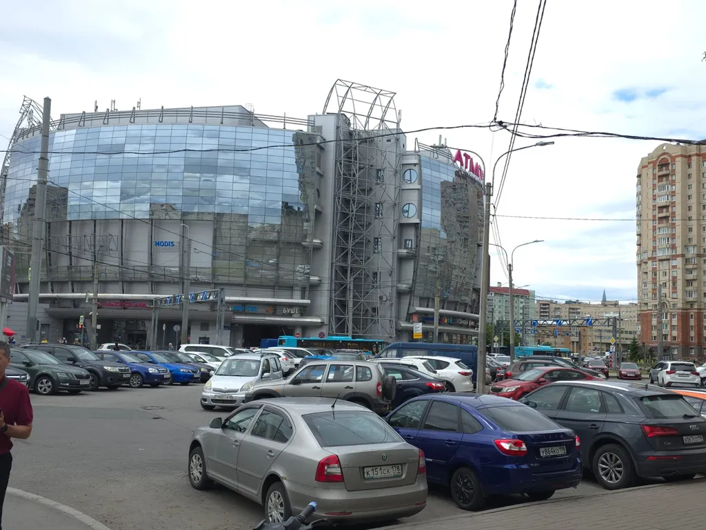 Уютная квартира у метро Комендантский проспект